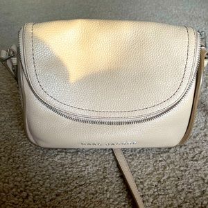 Marc Jacobs The Groove Leather Mini Messenger Bag